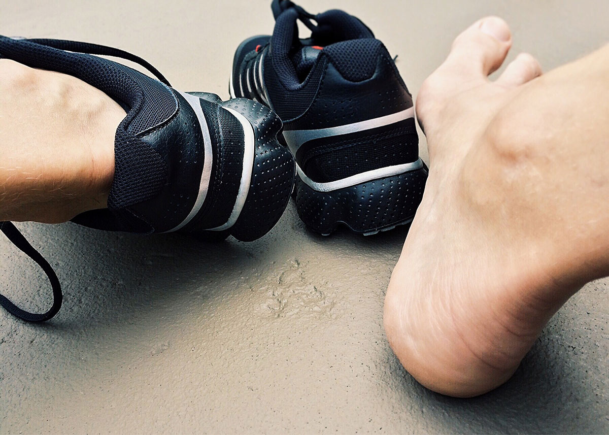 fashion-feet-footwear